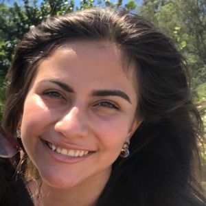 Meet your Posher, Camila